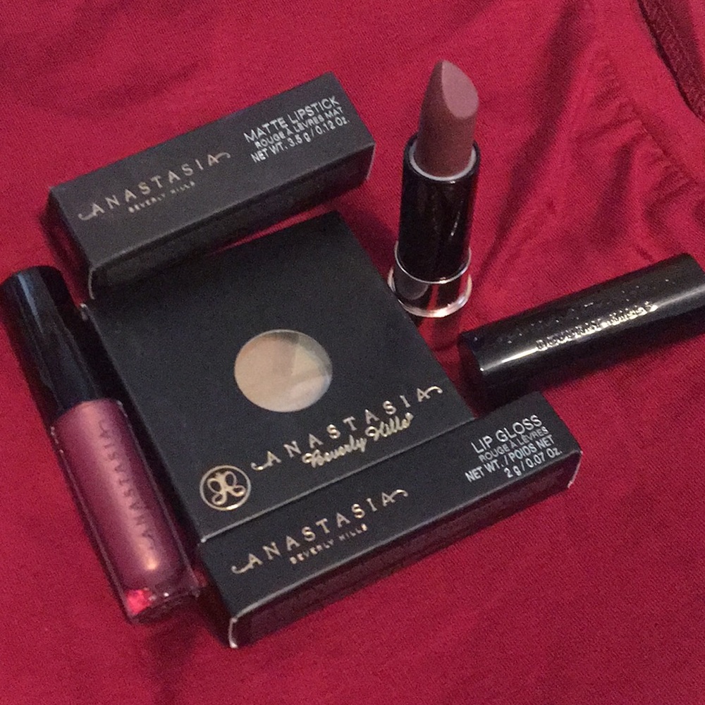Anastasia Beverly Hills Bundle